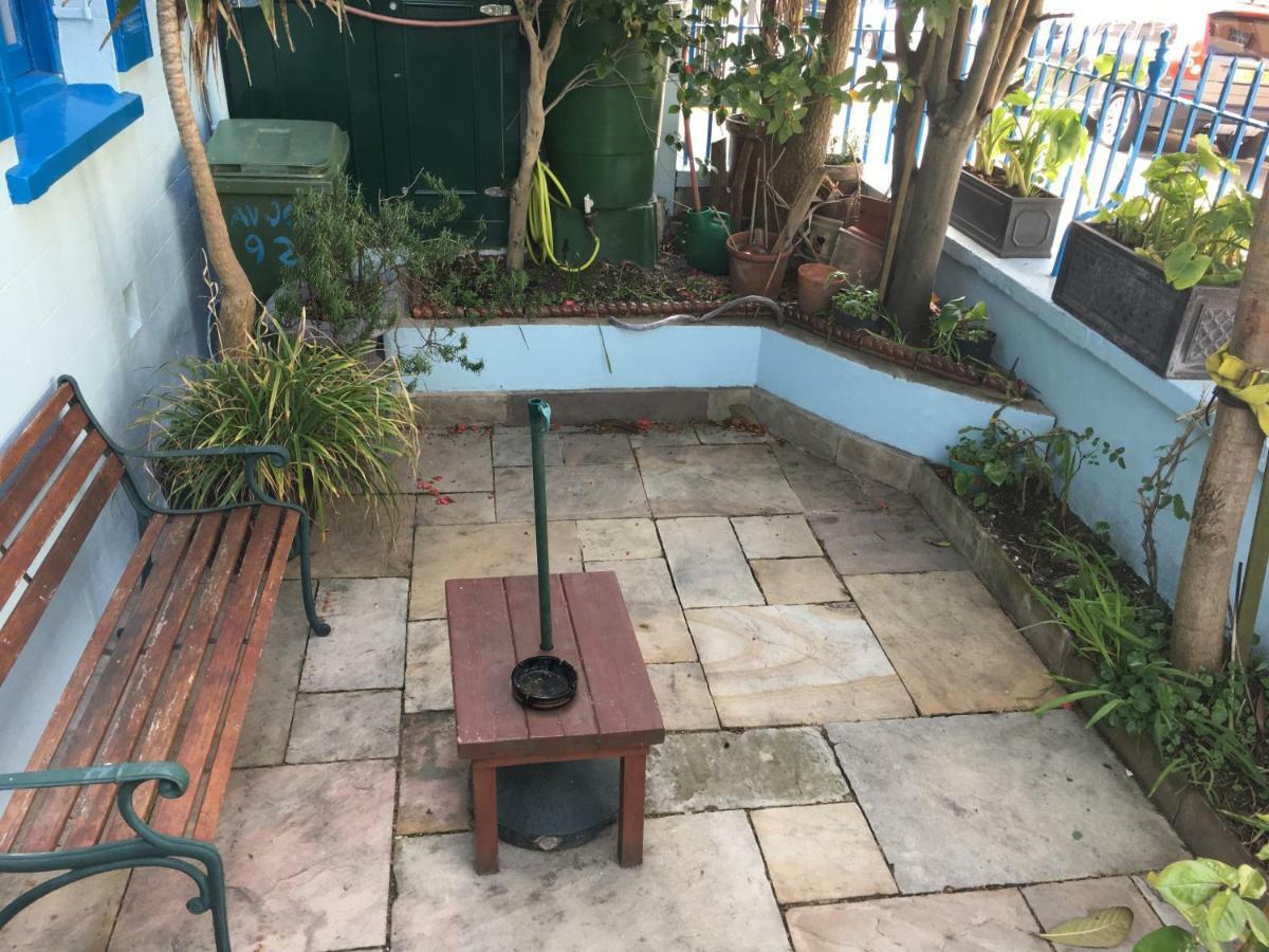 Avoca Villa Guest House Saint Helier Bagian luar foto