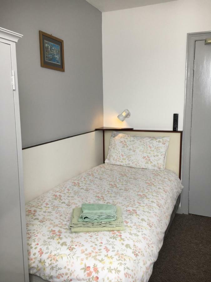 Avoca Villa Guest House Saint Helier Bagian luar foto